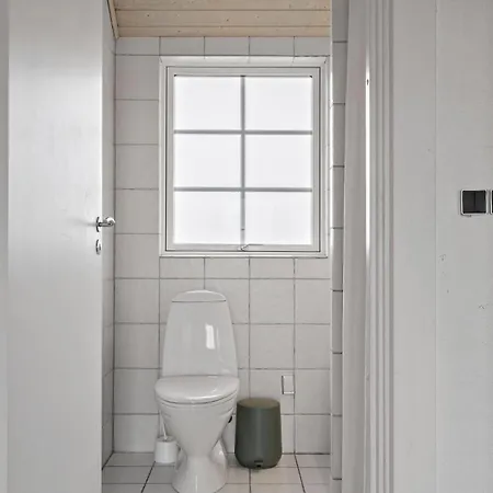 Vakantiehuis Awesome In Ringkobing With Private Swimming Pool, Be Inside Or Outside Nørre Lyngvig