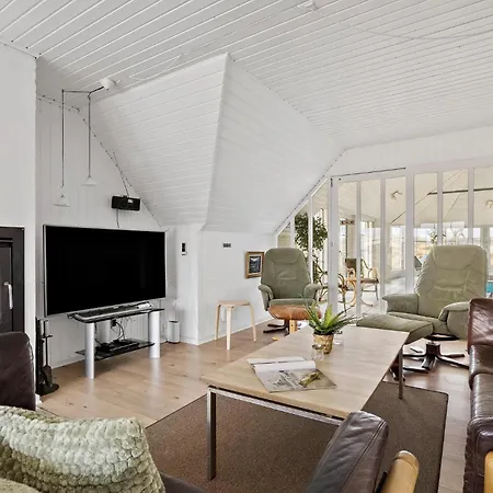 Vakantiehuis Awesome In Ringkobing With Private Swimming Pool, Be Inside Or Outside