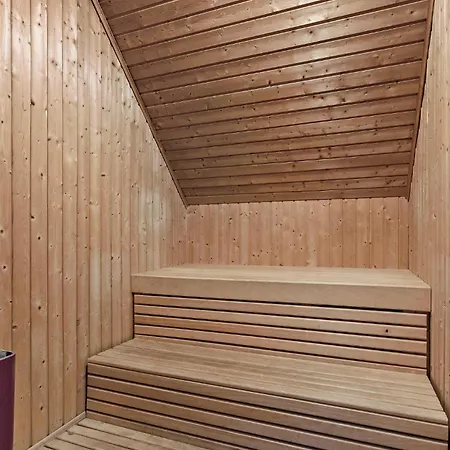 Vakantiehuis Awesome In Ringkobing With Private Swimming Pool, Be Inside Or Outside Nørre Lyngvig